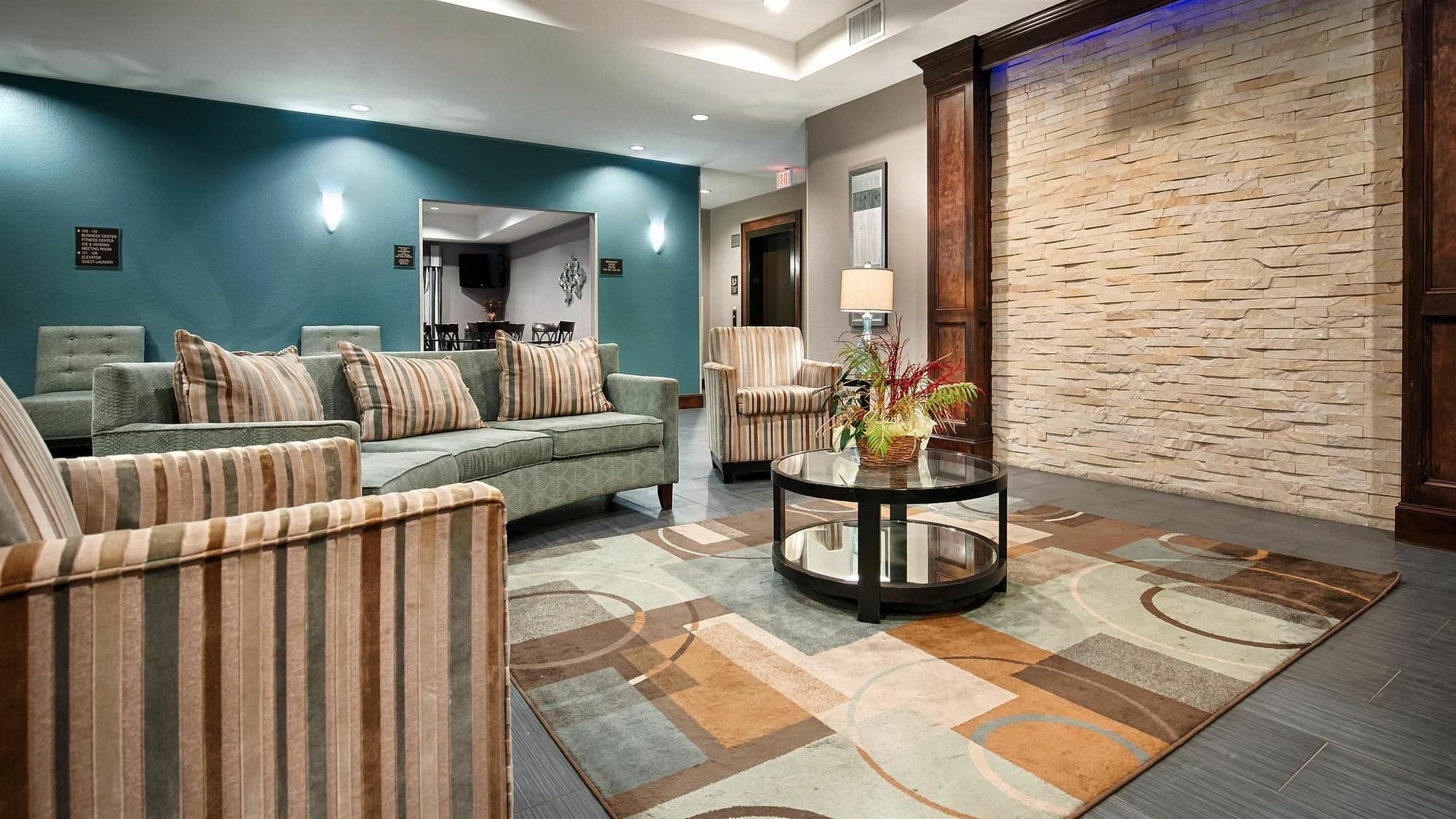 Best Western Plus Kenedy Inn Экстерьер фото